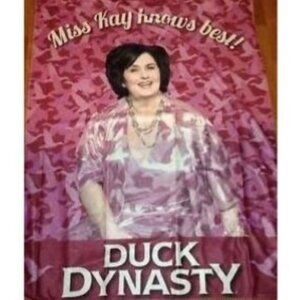 Duck Dynasty Miss Kay Pink Fleece Throw Blanket